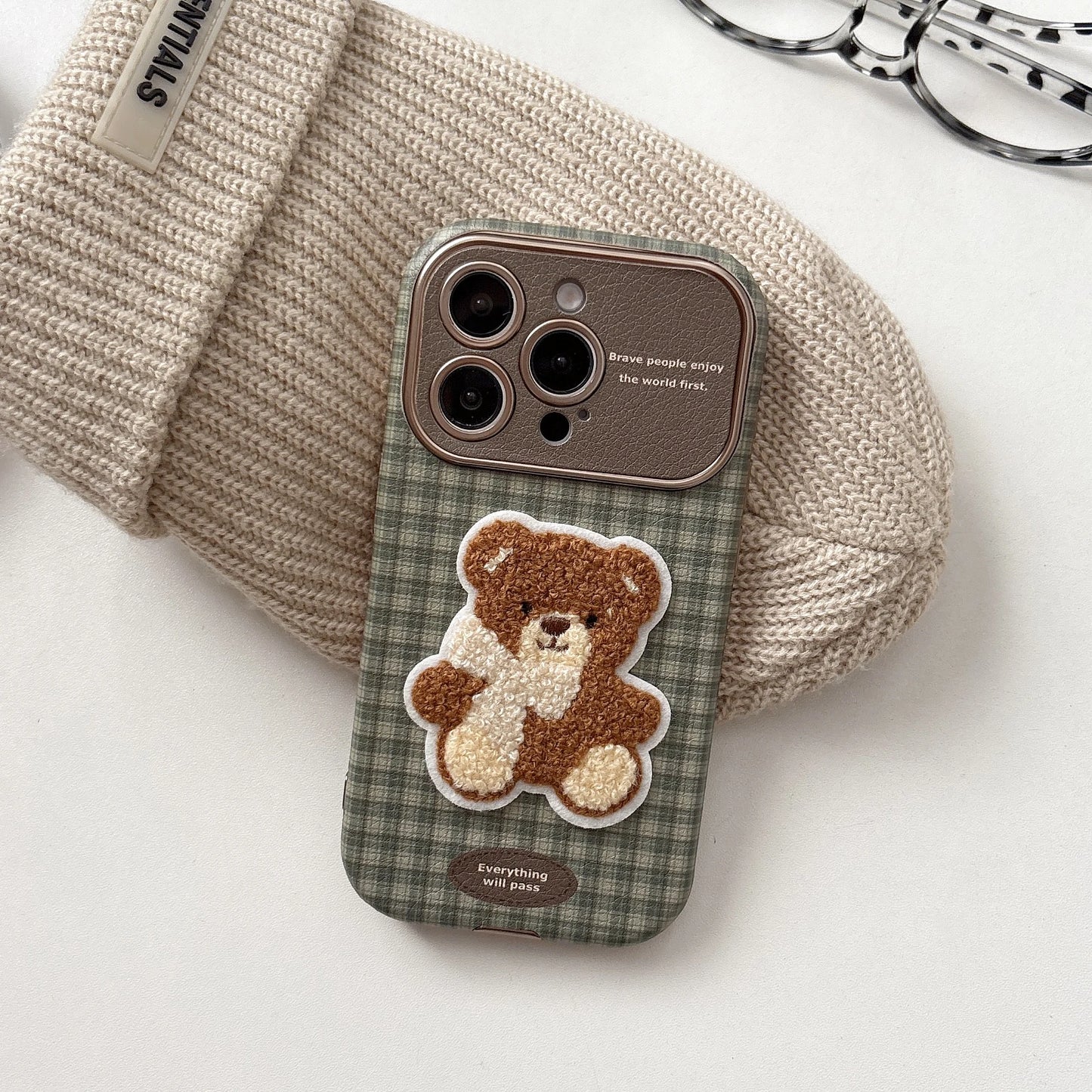Case Checkered Embroidery Of Small Dog And Bear Phone Cover﻿﻿﻿﻿