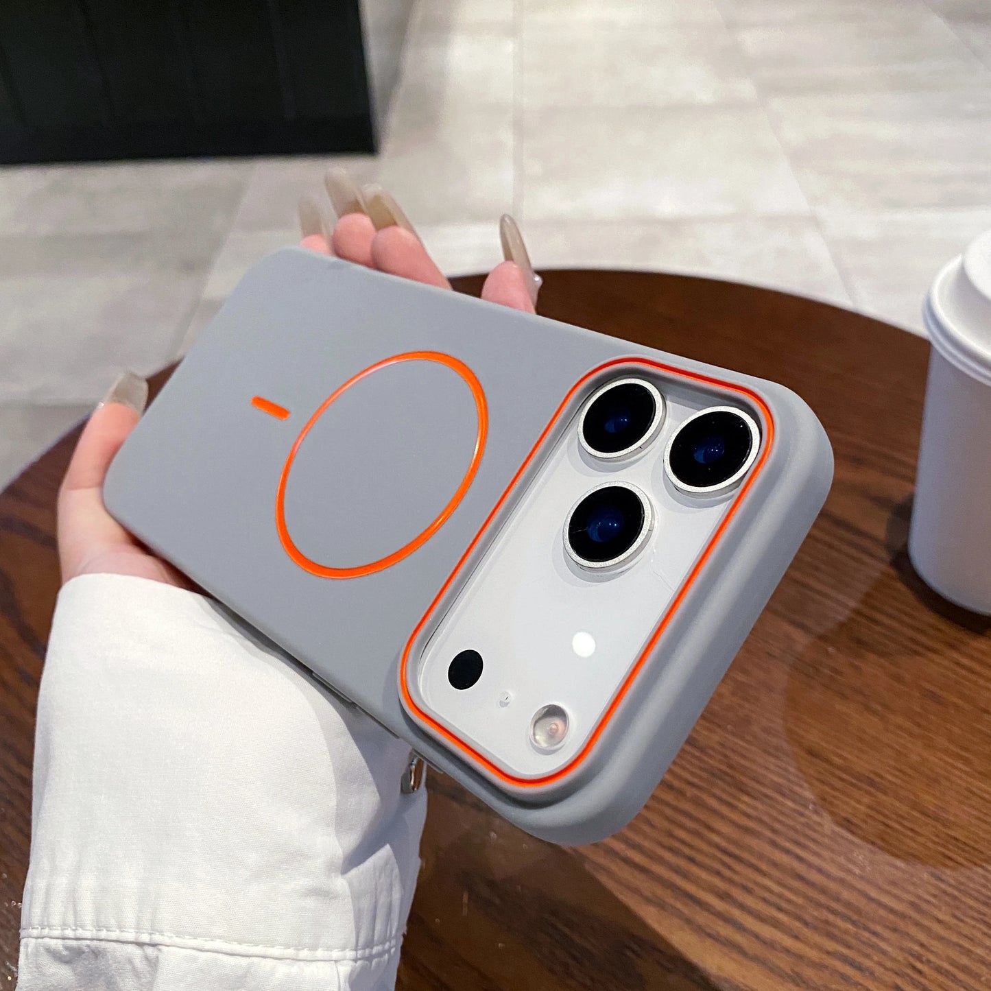 Ultrathin Simple Magnetic Phone Case for iPhone